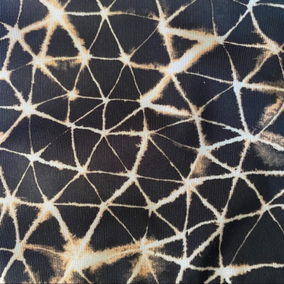 Lululemon Adjustable All Sport Gym Bra 6 NWOT - Picture 9 of 12